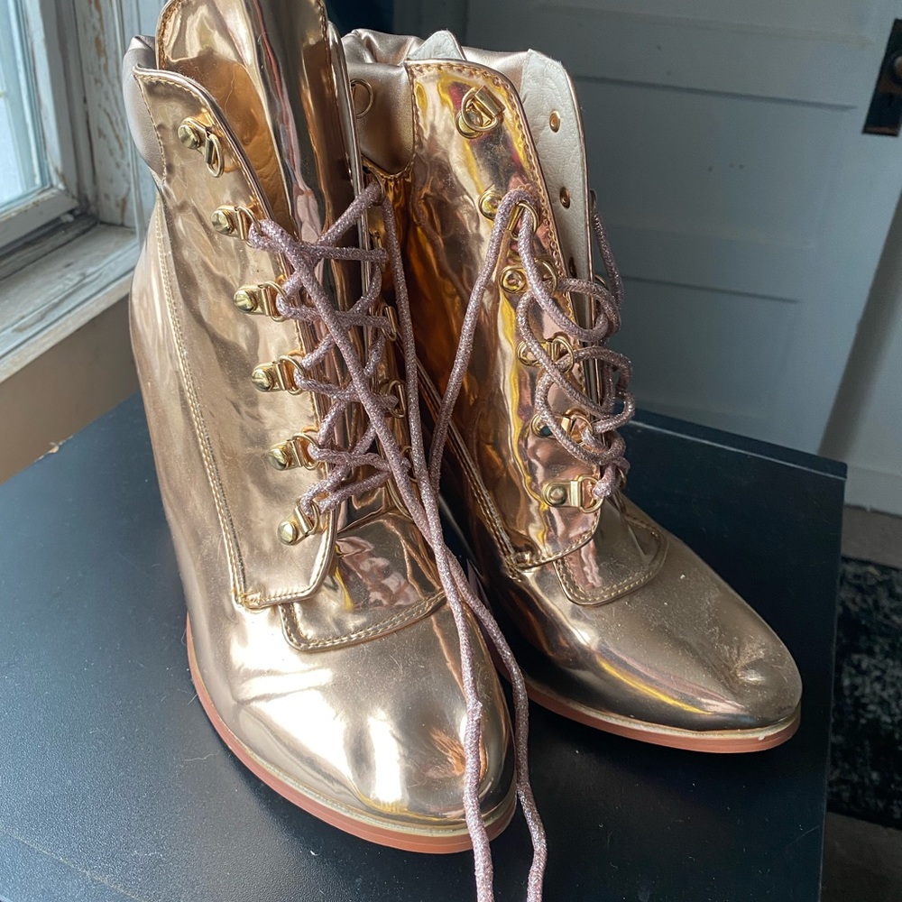 Rose Gold shiny heeled bootie